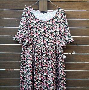 Vibe Floral Asymmetrical Dress - Black and Pink